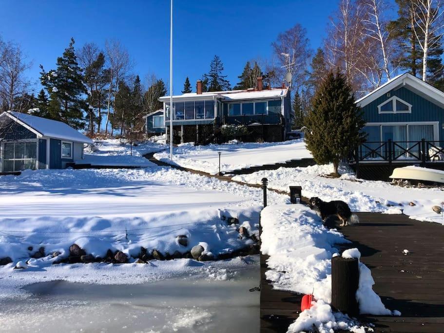 Sjoestuga/Gaesthus I Skaergarden. Akersberga Exterior photo