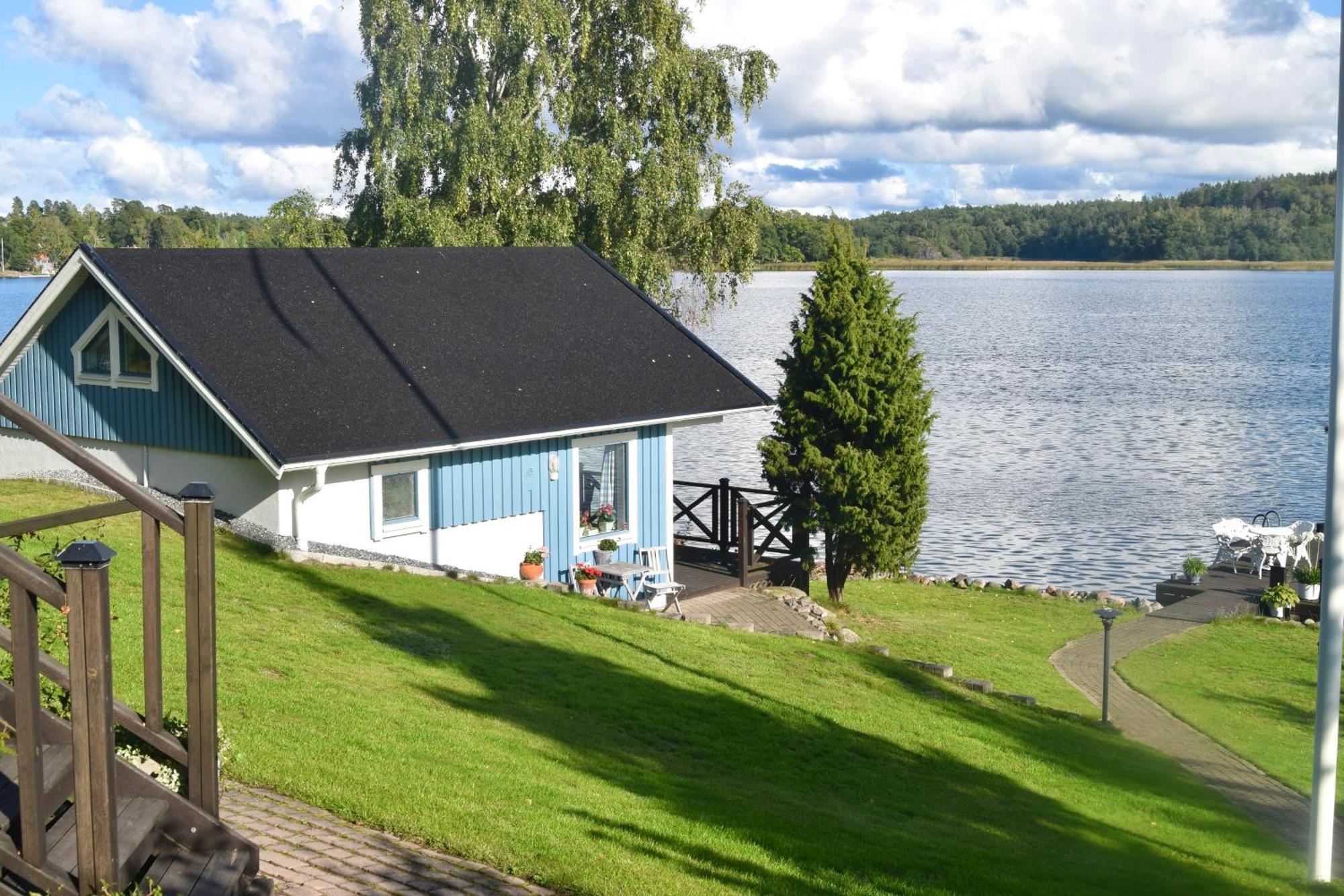 Sjoestuga/Gaesthus I Skaergarden. Akersberga Exterior photo